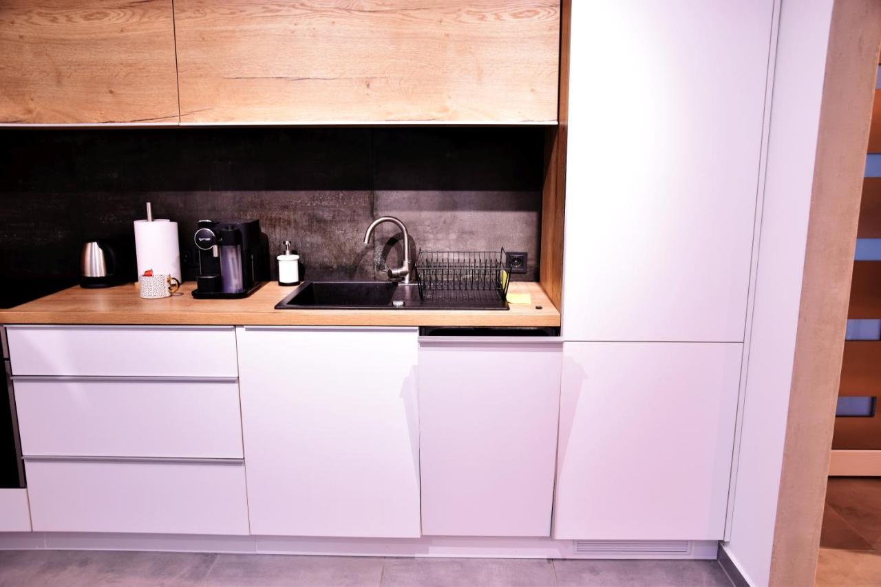 Olive Apartman Alsóörs Exteriör bild